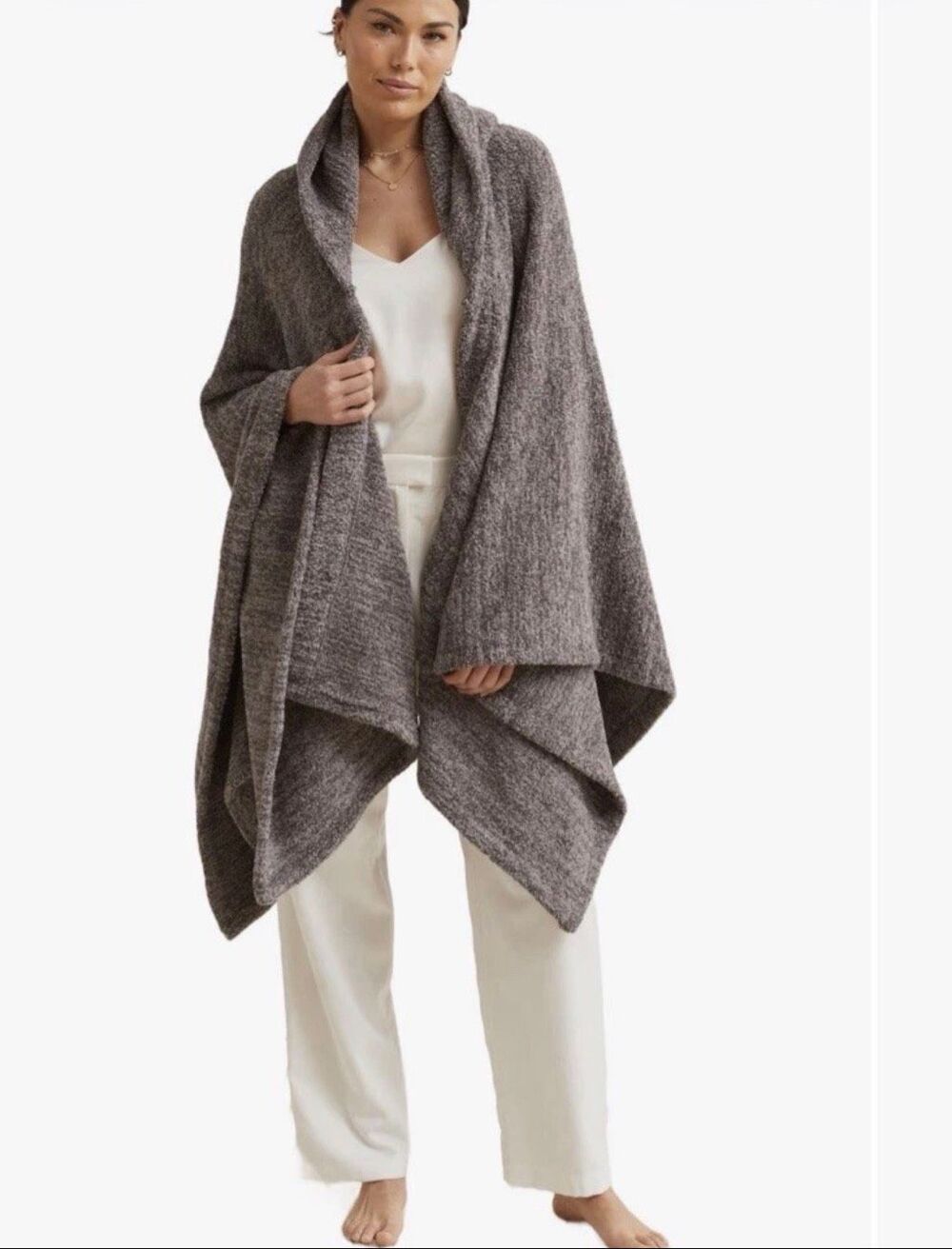 Kashwére $245 Hooded Blanket Poncho Silver Fox Pewter Unisex One Size OS NWT - Picture 5 of 7